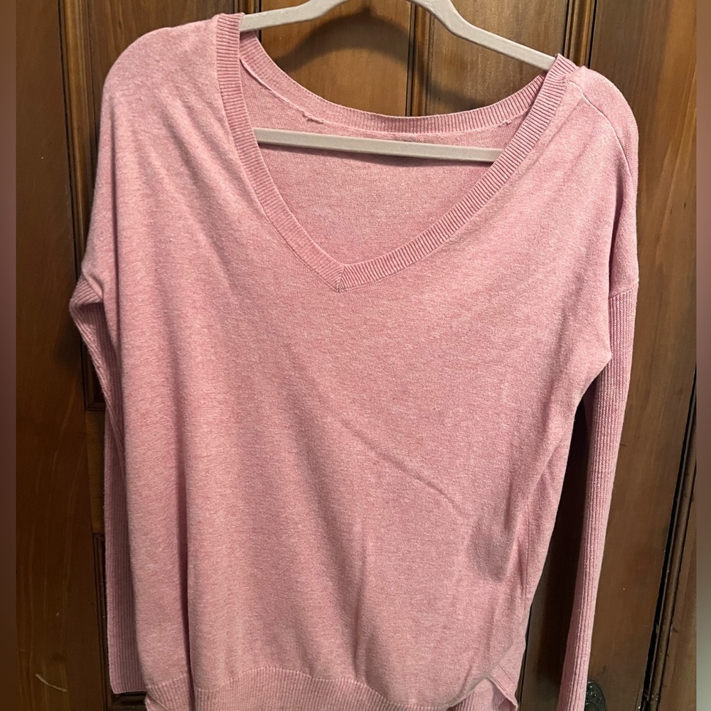 American Eagle pink sweater